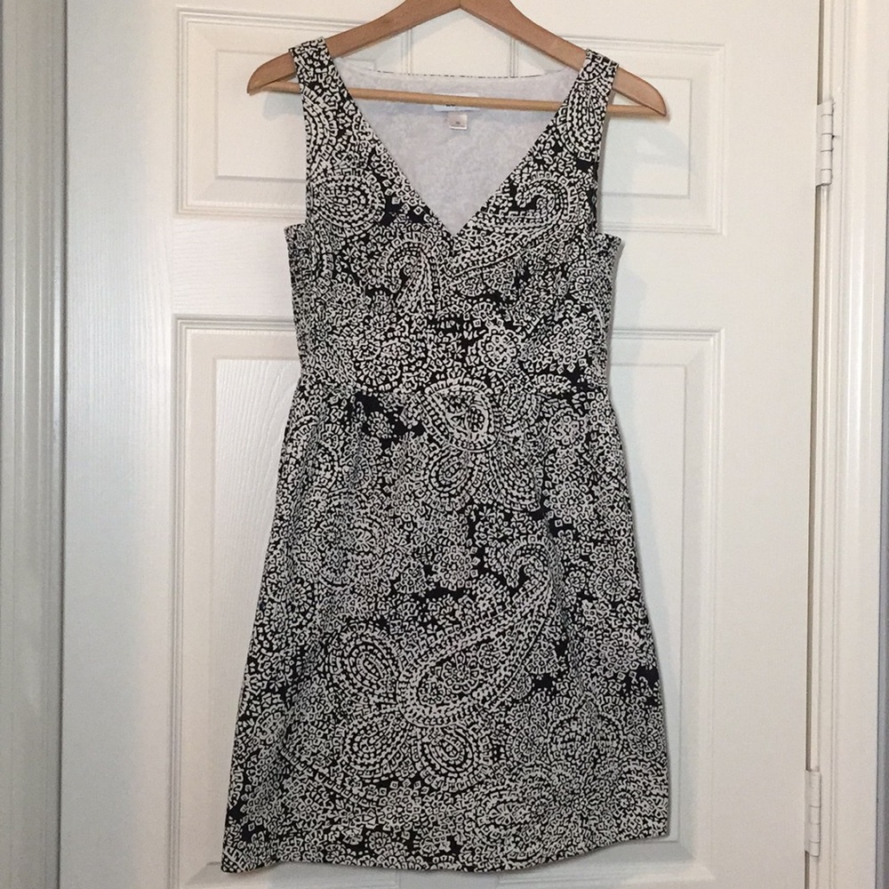 LOFT black and white paisley print dress